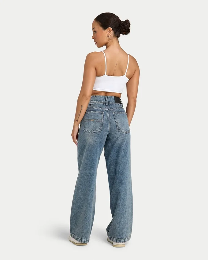 Damen-Denim-Jeans mit weitem Bein – Mid-Wash Damen-Denim-Jeans mit weitem Bein – Mid-Wash