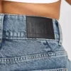 Damen-Denim-Jeans mit weitem Bein – Mid-Wash Damen-Denim-Jeans mit weitem Bein – Mid-Wash