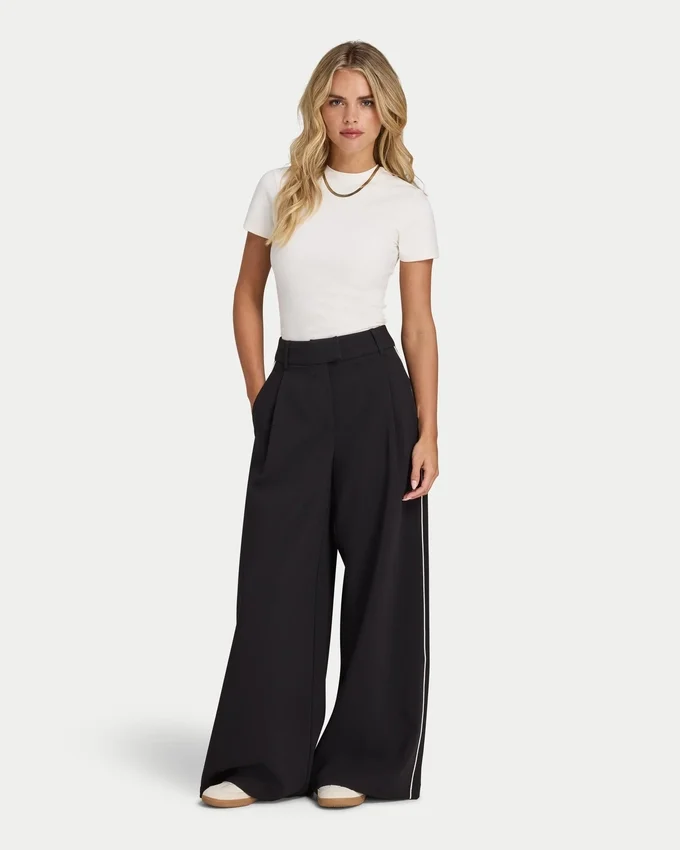 Damen-Studio-Hose mit weitem Bein Damen-Studio-Hose mit weitem Bein