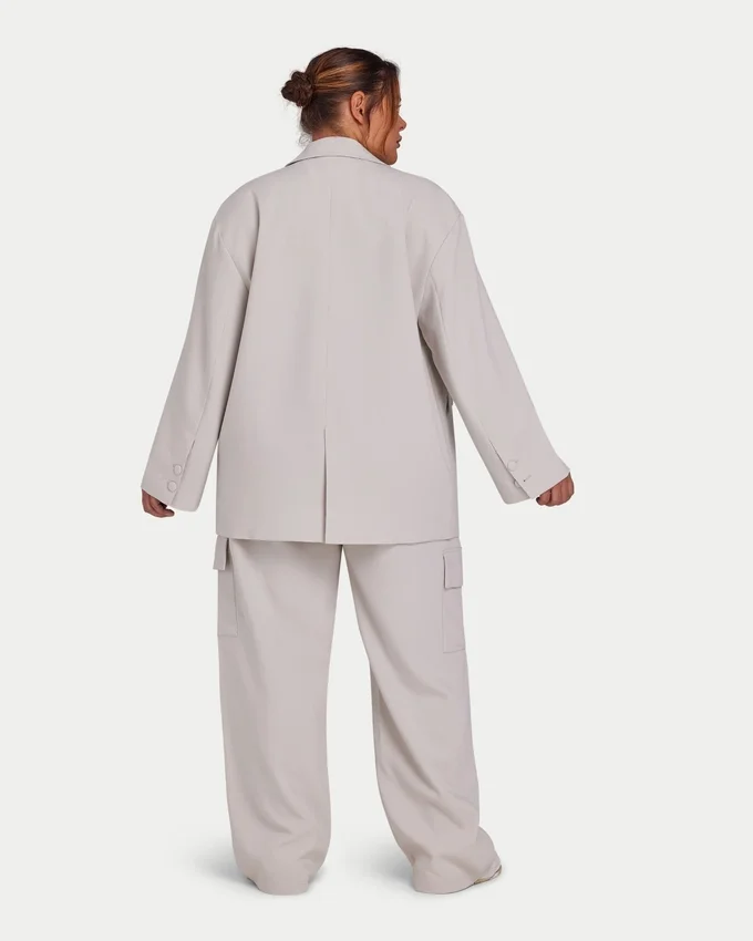 Damenblazer | Oversized-Studio-Blazer – Stone Damenblazer | Oversized-Studio-Blazer – Stone