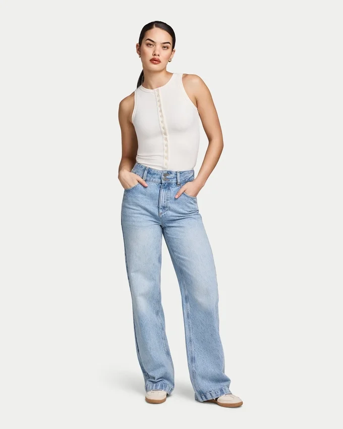 Damenjeans mit geradem Bein Damenjeans mit geradem Bein