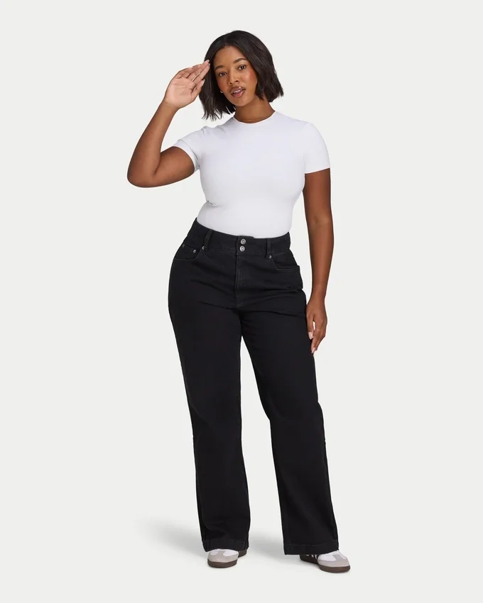 Damenjeans mit geradem Bein Damenjeans mit geradem Bein