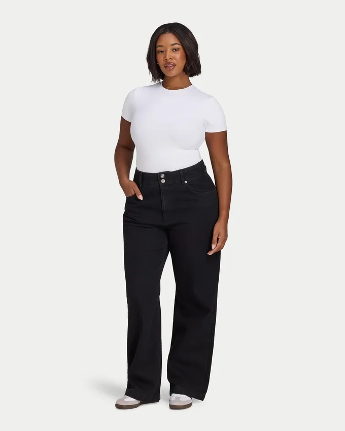 Damenjeans mit geradem Bein Damenjeans mit geradem Bein