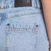 Damenjeans mit geradem Bein Damenjeans mit geradem Bein