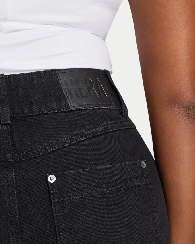 Damenjeans mit geradem Bein Damenjeans mit geradem Bein