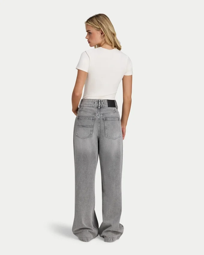 Damenjeans mit Weite Jeans Damenjeans mit Weite Jeans
