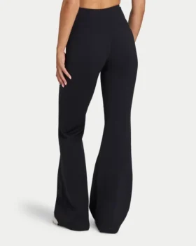Essential Flared Leggings für Damen