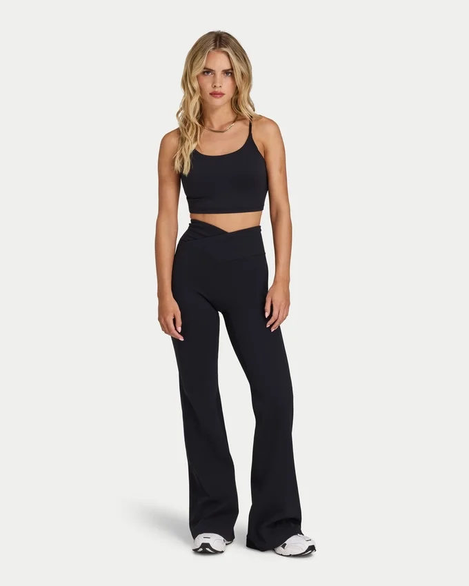 Essential Flared Leggings für Damen Essential Flared Leggings für Damen