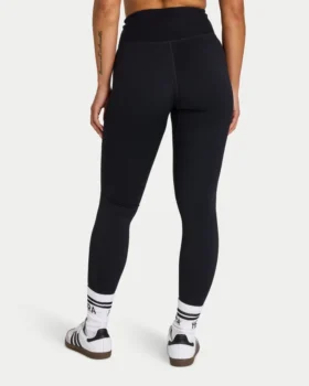 Essential Leggings für Damen – schwarz