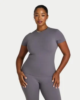 Essential-T-Shirt für Damen