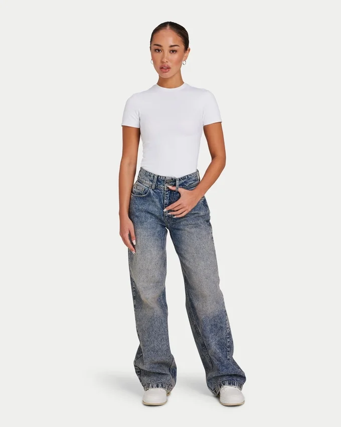 Essential T-Shirt für Damen – Weiß Essential T-Shirt für Damen – Weiß