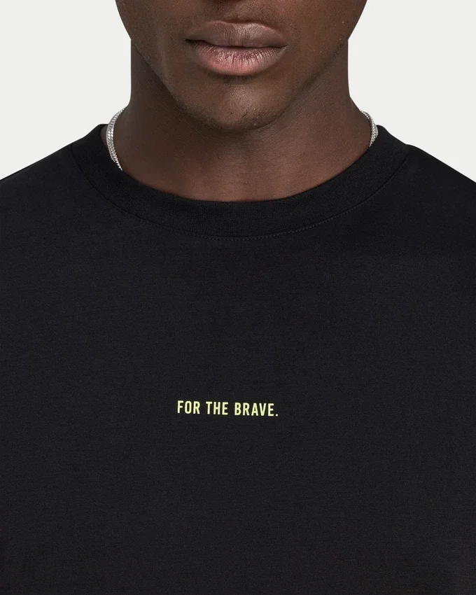 Herren-Tanktop „For the Brave“ in Oversize-Passform Herren-Tanktop „For the Brave“ in Oversize-Passform