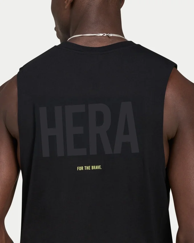 Herren-Tanktop „For the Brave“ in Oversize-Passform Herren-Tanktop „For the Brave“ in Oversize-Passform