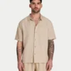 Kurzarm-Shorts-Hemd aus Leinen für Herren Kurzarm-Shorts-Hemd aus Leinen für Herren