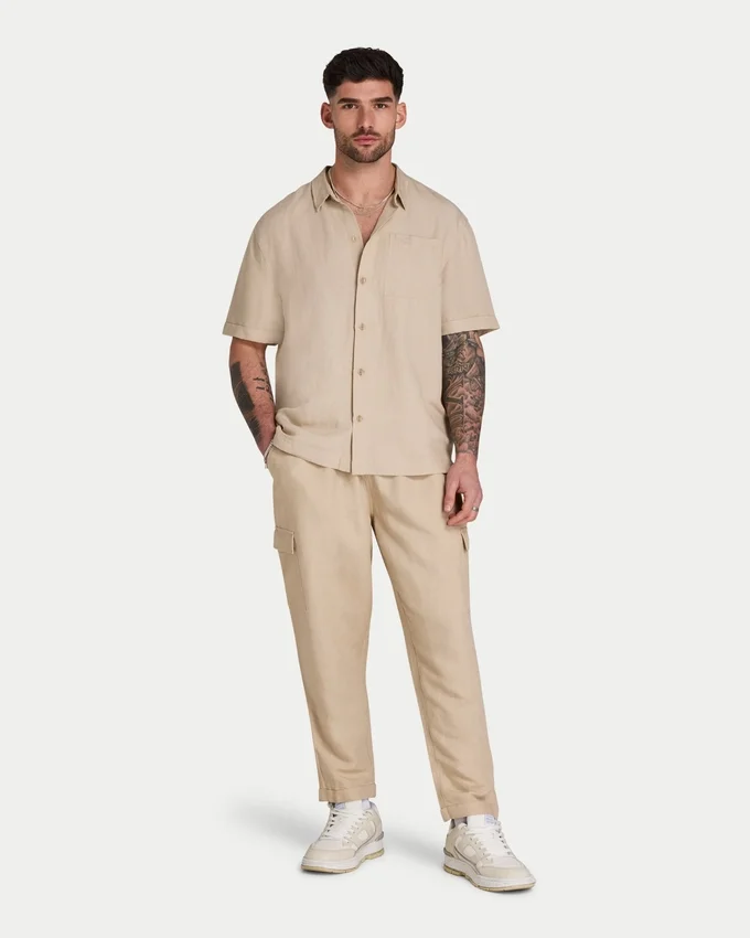 Kurzarm-Shorts-Hemd aus Leinen für Herren Kurzarm-Shorts-Hemd aus Leinen für Herren
