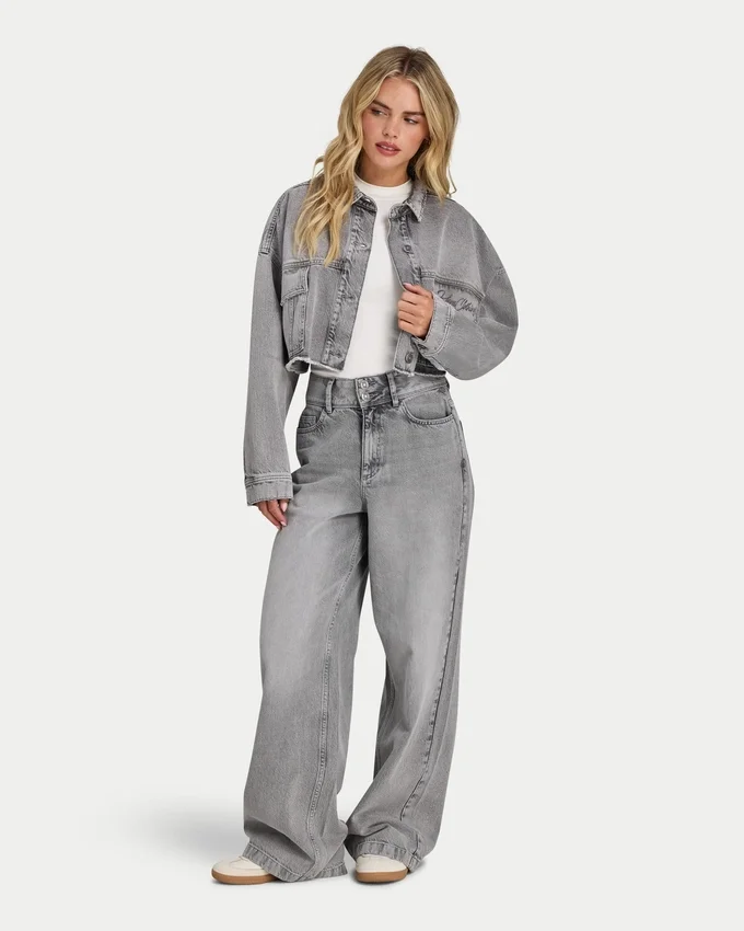 Kurze Denim-Jacke für Damen Kurze Denim-Jacke für Damen
