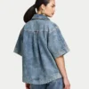Kurzärmeliges Denim-Shirt für Damen in Shorts Kurzärmeliges Denim-Shirt für Damen in Shorts
