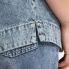 Kurzärmeliges Denim-Shirt für Damen in Shorts Kurzärmeliges Denim-Shirt für Damen in Shorts