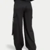 Maßgeschneiderte Cargohose für Damen Maßgeschneiderte Cargohose für Damen