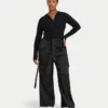 Maßgeschneiderte Cargohose für Damen Maßgeschneiderte Cargohose für Damen