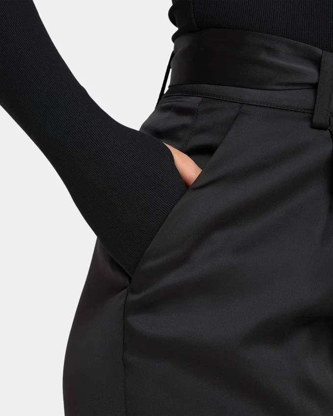 Maßgeschneiderte Cargohose für Damen Maßgeschneiderte Cargohose für Damen