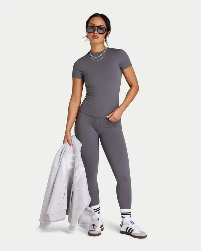 Essential-T-Shirt für Damen Essential-T-Shirt für Damen