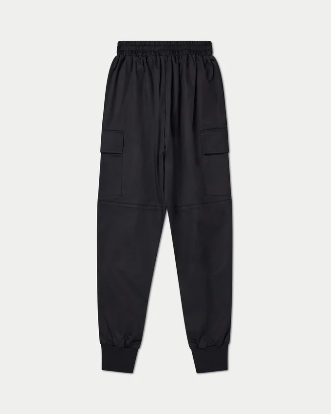 Utility-Cargohose für Herren mit konischer Passform Utility-Cargohose für Herren mit konischer Passform